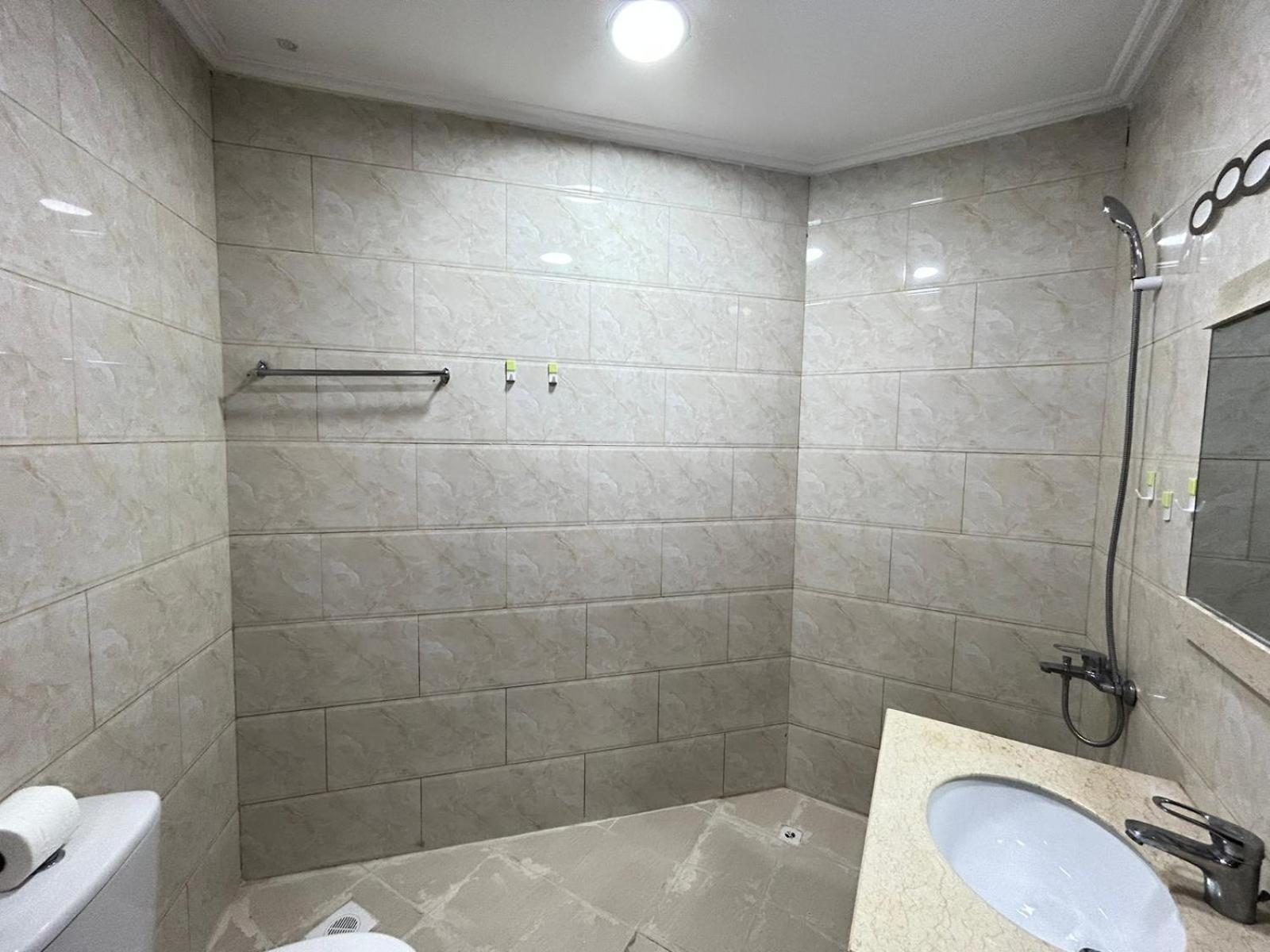 Al Hayat Suites Apartment Al-Manamah Bagian luar foto