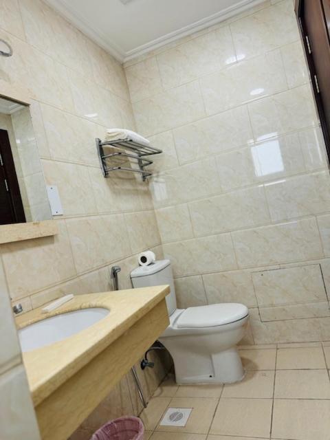 Al Hayat Suites Apartment Al-Manamah Bagian luar foto