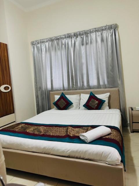 Al Hayat Suites Apartment Al-Manamah Bagian luar foto